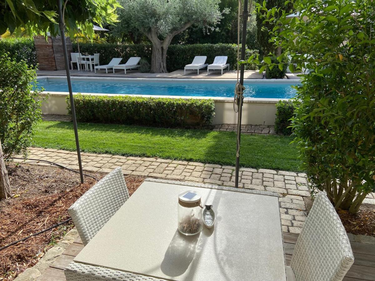 Double Room Balcony Pool View 1 24 sqm