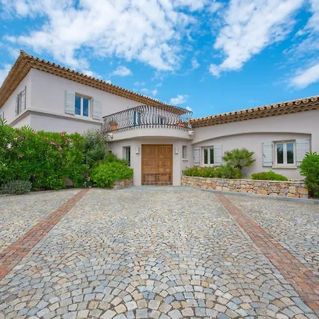 Great Villa Wil Big Garden, Private Pool And Sea View-3